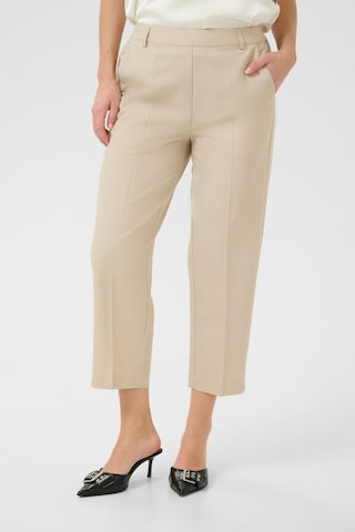 Kaffe Regular Pressveckad byxa 'KASakura' i beige: framsida