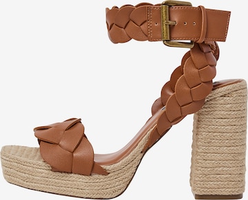 Pepe Jeans Sandals 'Lenny' in Brown: front