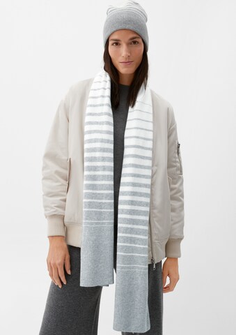 s.Oliver Scarf in Grey: front