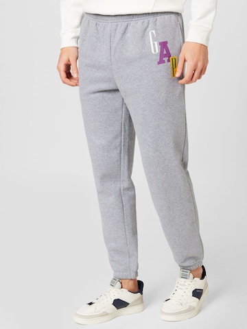 Regular Pantalon GAP en gris : devant