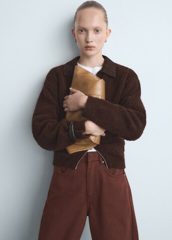 MANGO Loosefit Jeans 'Carol' in Braun