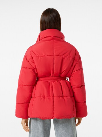 Bershka Winterjas in Rood