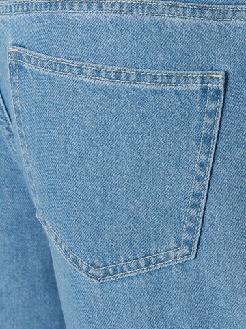 Bershka Loosefit Jeans in Blau