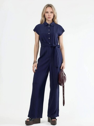Busem Jumpsuit in Blue: front