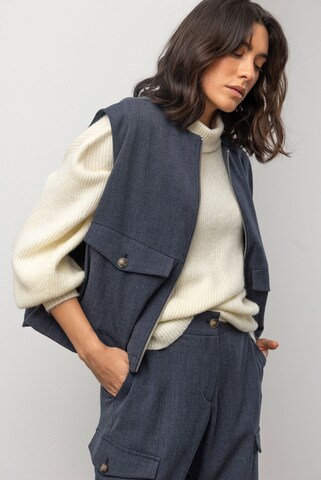 SENSES.THE LABEL Vest in Blue