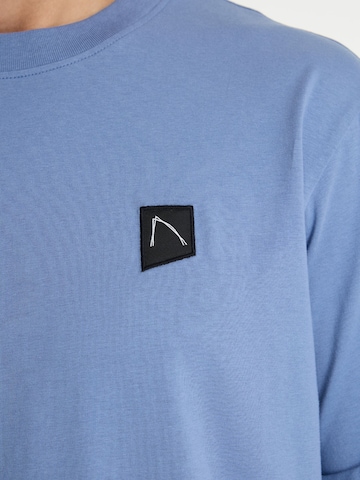CHASIN' Shirt 'Bro' in Blauw