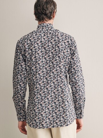 Slim fit Camicia di Next in marrone