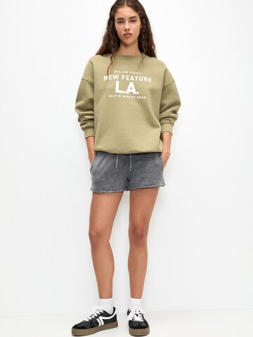 Pull&Bear Sweatshirt in Grün