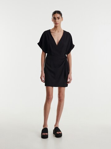 EDITED Letní šaty 'Elayne' – černá