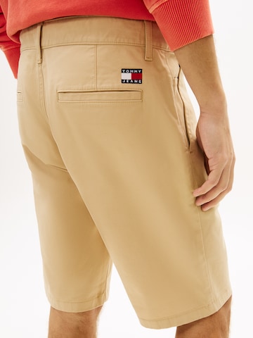 Tommy Jeans Regular Trousers 'SCANTON' in Beige