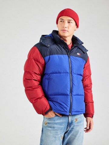 Tommy Jeans Winterjas 'Alaska' in Blauw: voorkant
