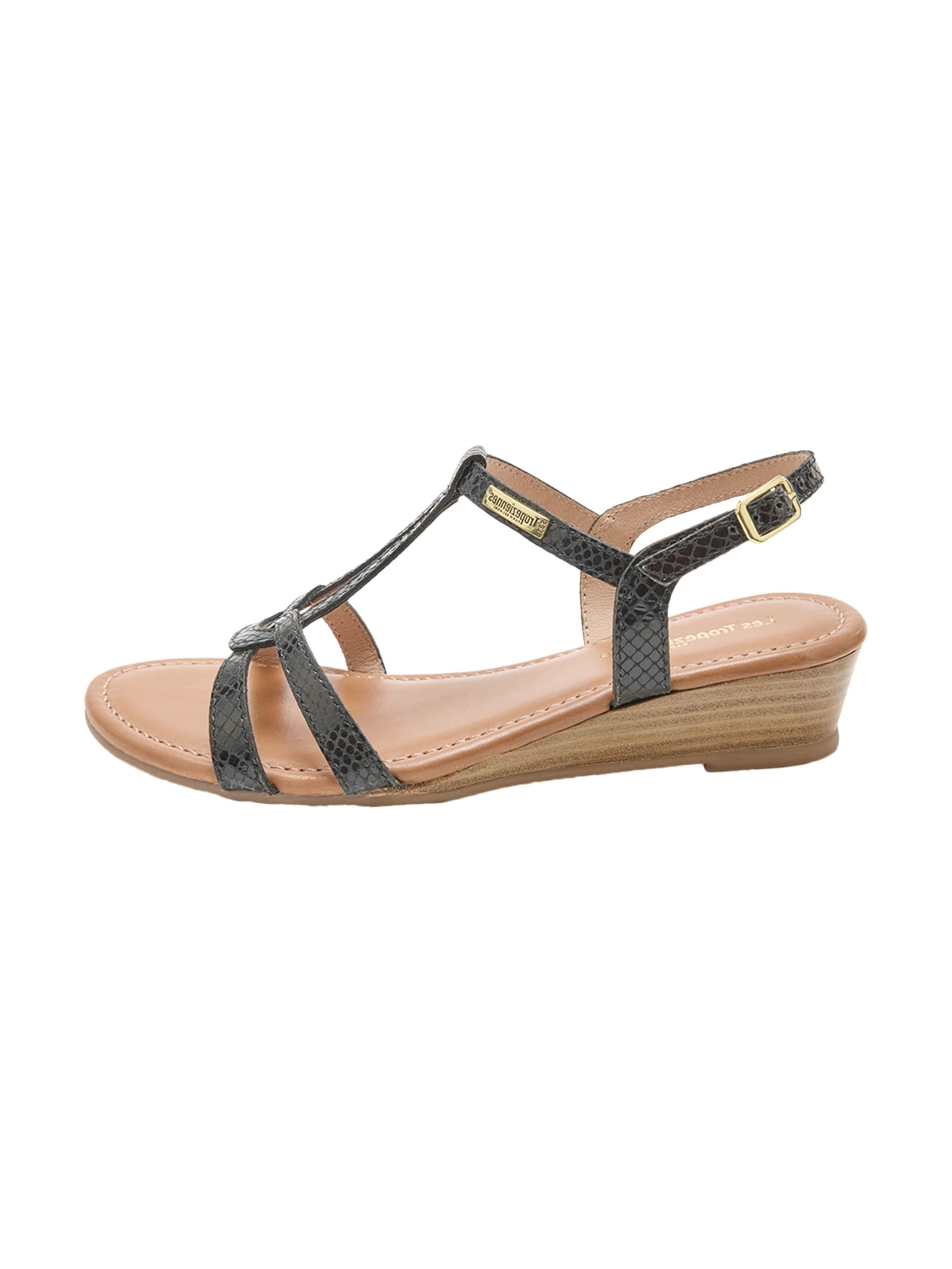 Les Tropéziennes Sandal in Black: front