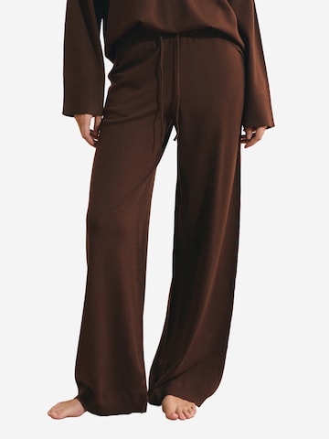 Pantaloncini da pigiama 'Briela' di ETAM in marrone: frontale