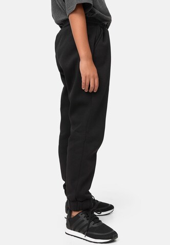 Urban Classics Tapered Broek in Zwart