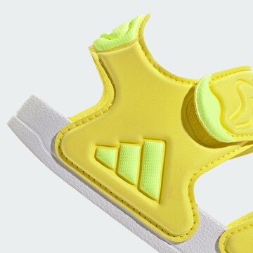 Claquettes / Tongs 'Adilette' ADIDAS SPORTSWEAR en jaune
