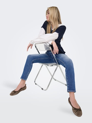 ONLY Slimfit Jeans 'ONLEmily Mila' in Blauw