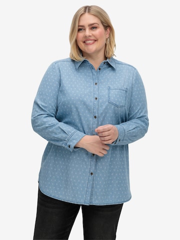 SHEEGO Blouse in Blue: front