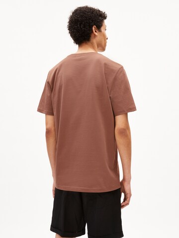 T-Shirt 'LAARON' ARMEDANGELS en marron