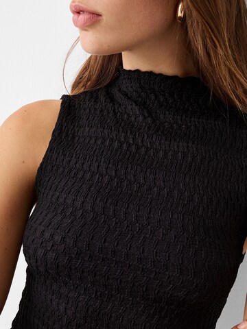Bershka Kleid in Schwarz
