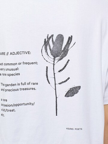 T-shirt 'Rare Pria 223' Young Poets en blanc