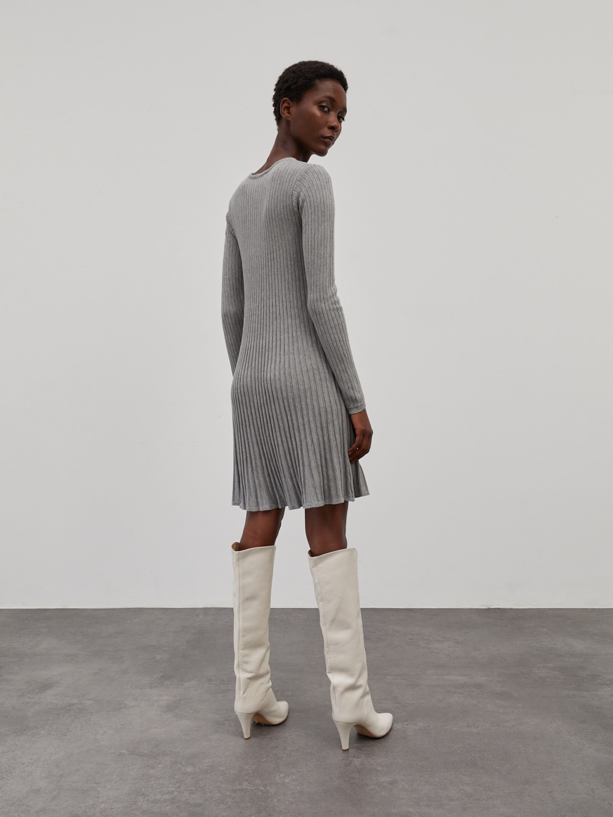 EDITED Produits Robe 'Katrin' gris chiné
