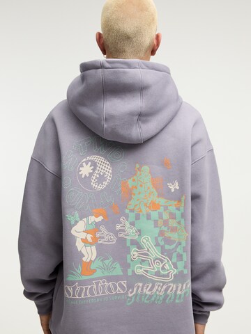 Sweat-shirt Pull&Bear en violet : devant
