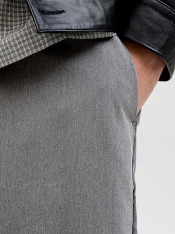 Baggy Pantaloni chino di JACK & JONES in grigio