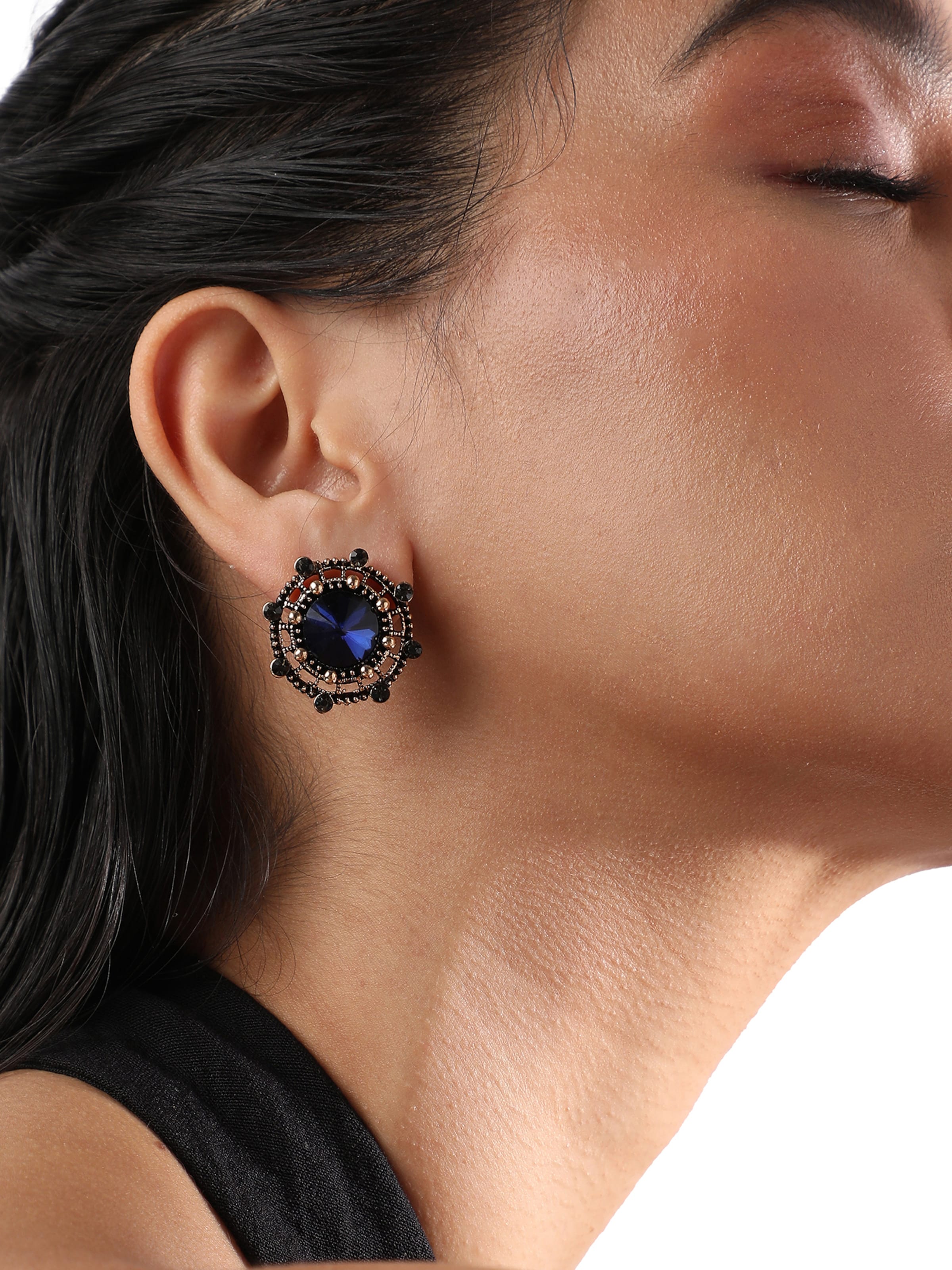 SOHI Örhängen 'Ompati' i guld: framsida