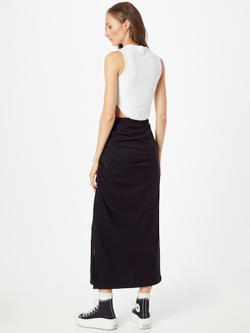 NU-IN Skirt in Black