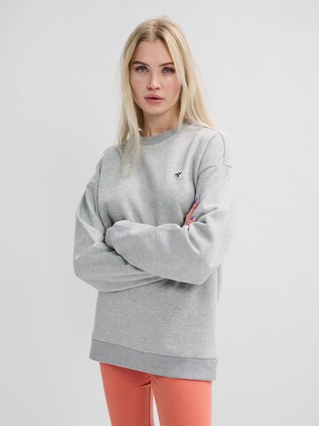 Hummel Sweatshirt in Grijs: voorkant