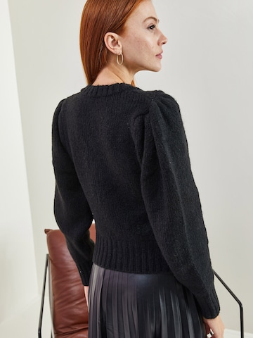 Bianco Lucci Пуловер в черно