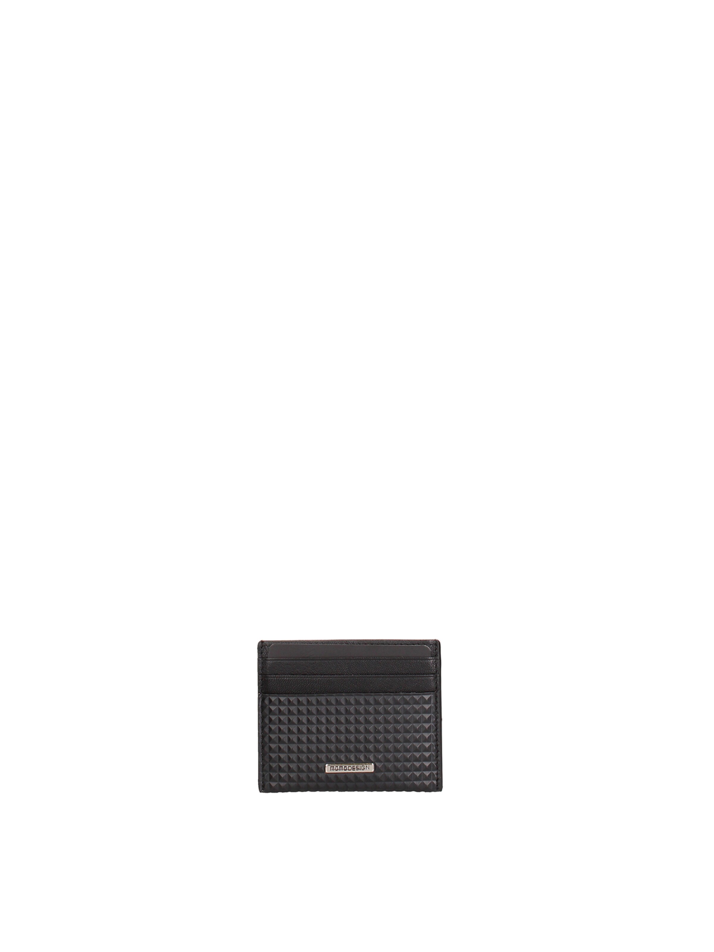 Astuccio 'Porta carte uomo vera pelle con texture studs - Momo Design' di Momo Design in nero: frontale