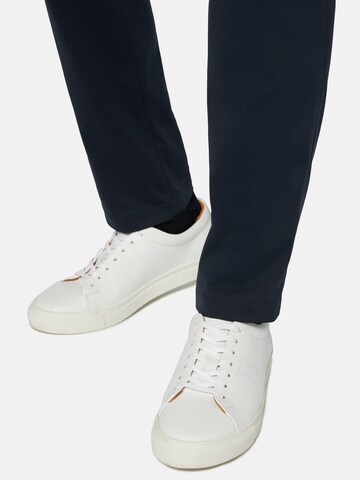 Boggi Milano Låg sneaker i vit: framsida