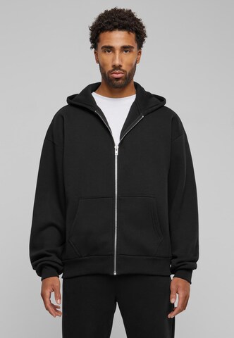 Veste de survêtement Prohibited en noir : devant