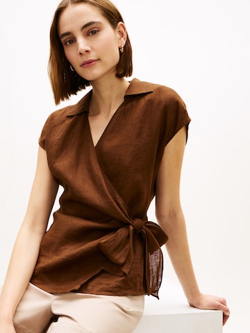 TOMMY HILFIGER Blouse in Bruin