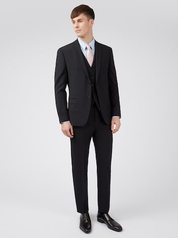 Coupe slim Pantalon à plis 'Panama' Ted Baker en noir