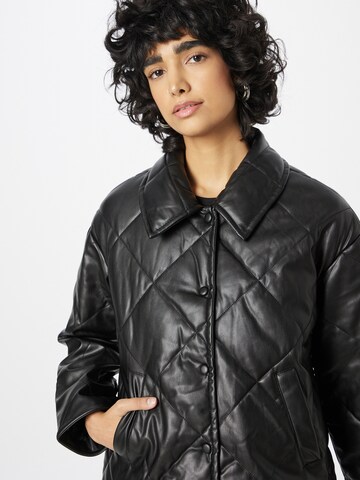 VERO MODA Between-Season Jacket in Black