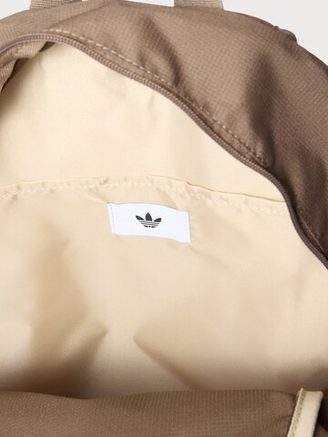 ADIDAS ORIGINALS Σακίδιο πλάτης 'ADICOLOR' σε καφέ
