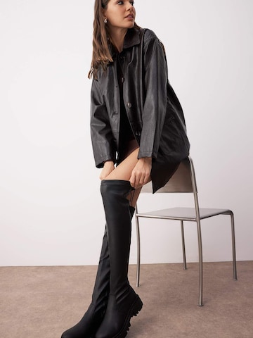 Trendyol Overknees in Black