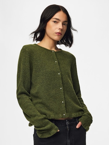 PIECES Cardigan 'PCAmos' i grøn: forside