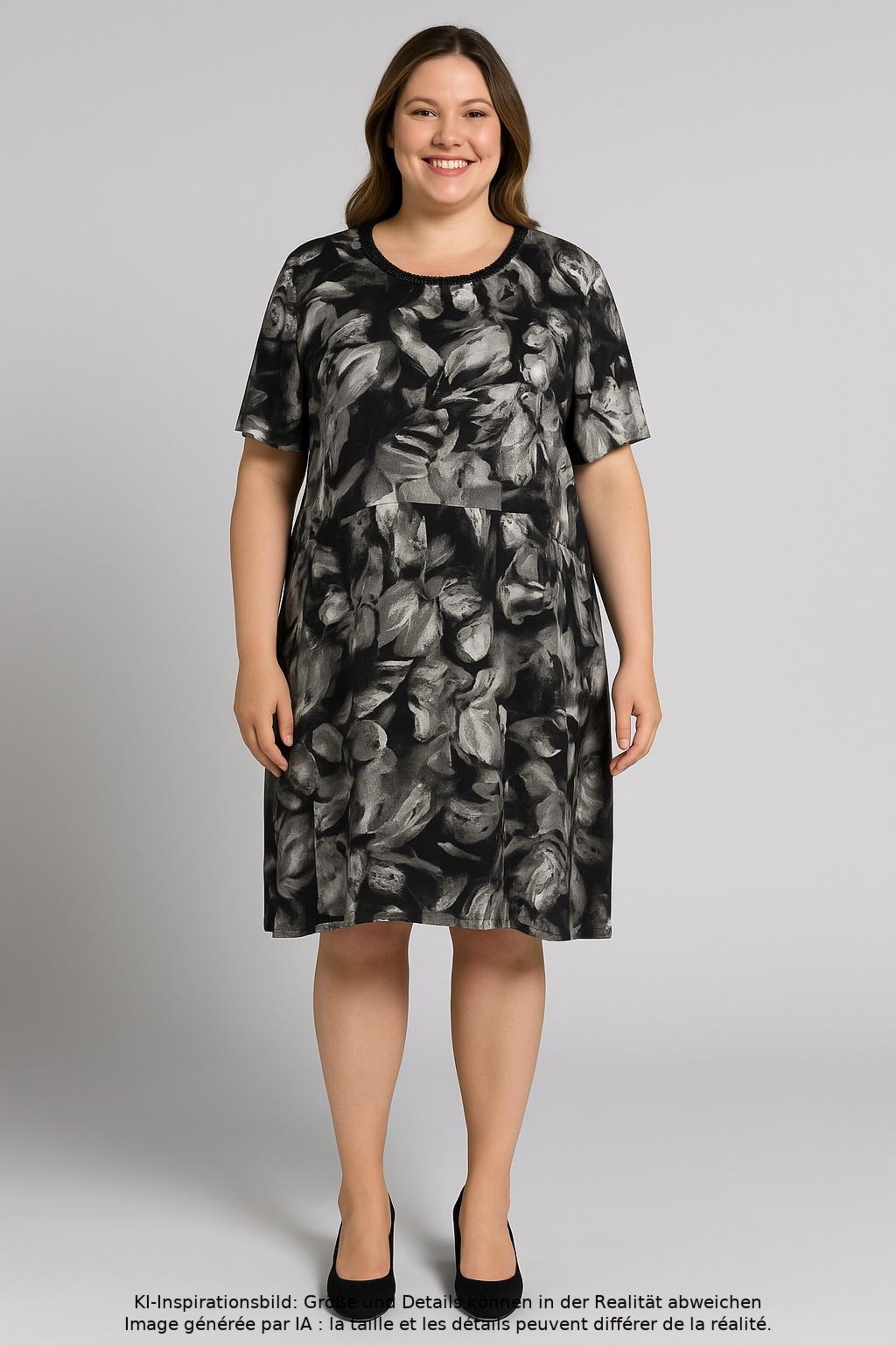 Studio Untold Kleid 6XL in Mischfarben: Vorderseite