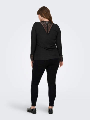 ONLY Carmakoma - Camiseta 'CARTILDE' en negro