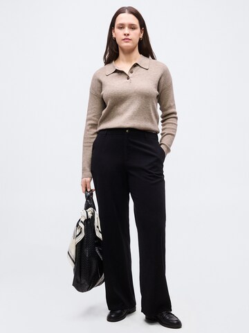 ONLY Carmakoma Loose fit Chino Pants 'CARARIS' in Black