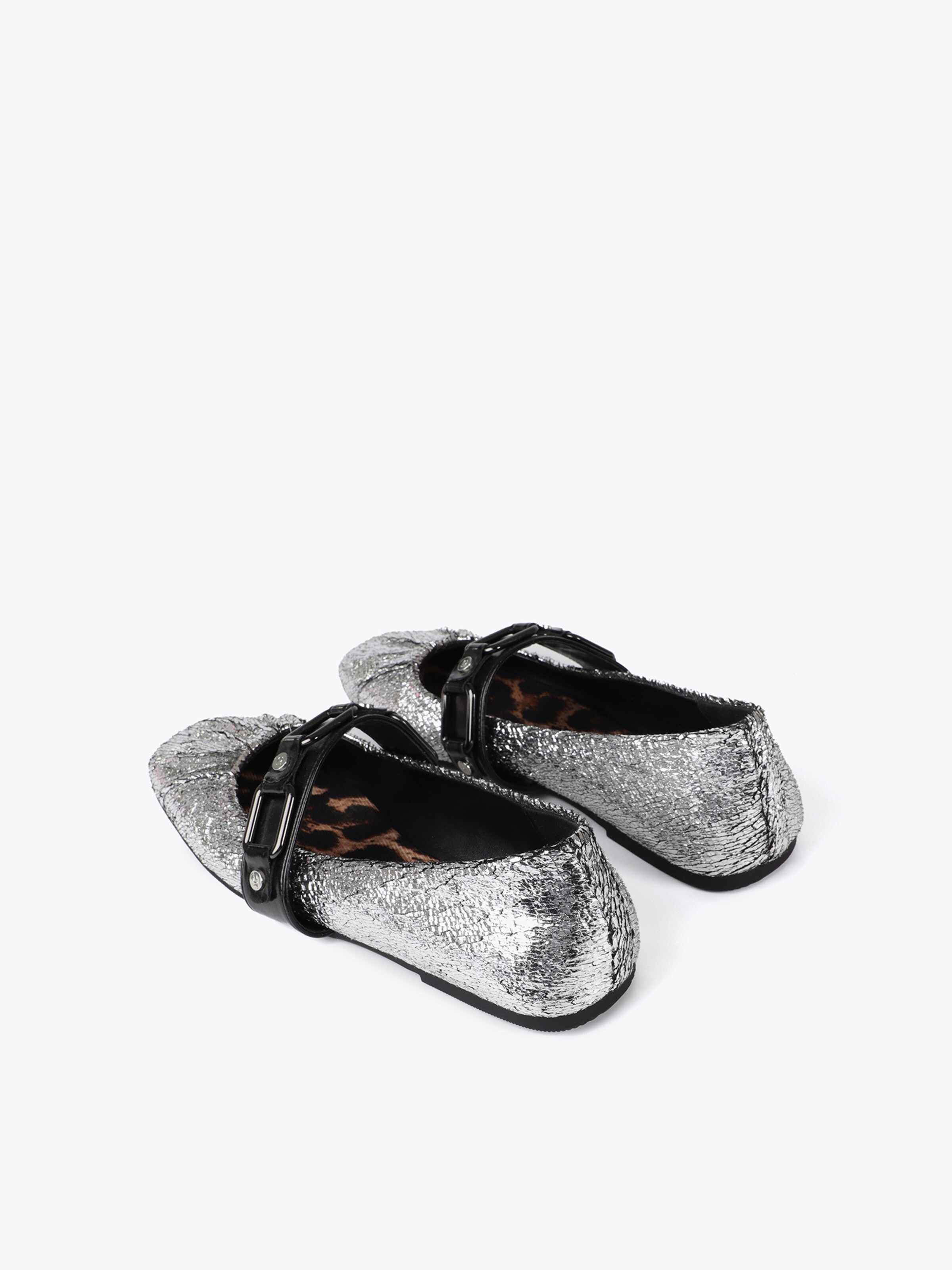 Ballerina di Lola Casademunt in grigio