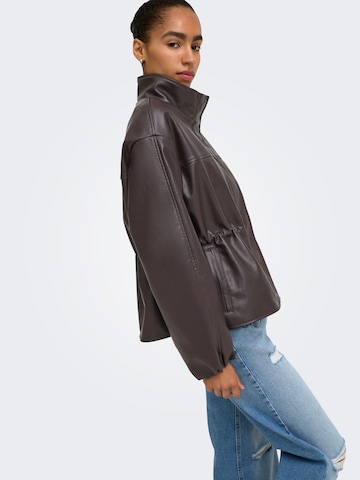 ONLY - Chaqueta de entretiempo 'ONLRoxy' en marrón
