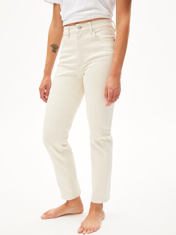 ARMEDANGELS Slim fit Jeans 'Lejaa' in White: front