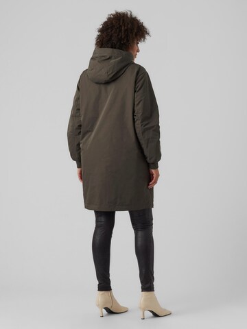 Manteau mi-saison 'KAMALA' Vero Moda Maternity en vert