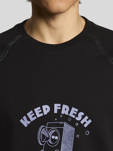 T-Shirt 'Keep Fresh' Lyle & Scott en noir