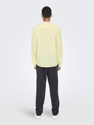Coupe slim Chemise 'Caiden' Only & Sons en jaune
