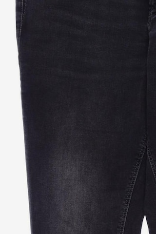 s.Oliver Jeans in 30-31 in Grey